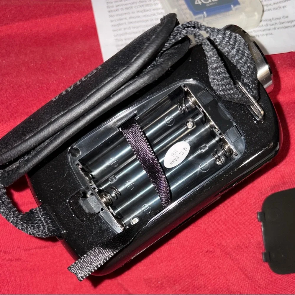 Working Vintage Vivitar DVR 508 W/ Accessories, SB Card, Case & Paperwork